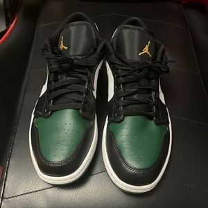 Air Jordan 1 low green toe
